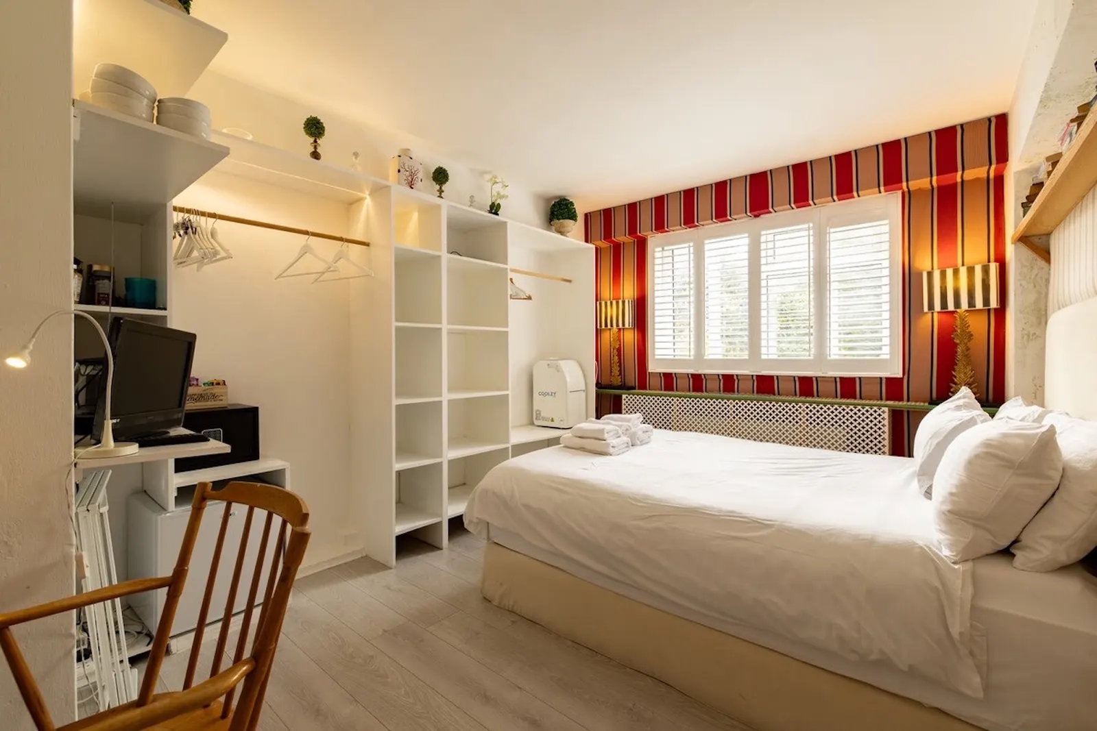 Red Room, Kennington Park, Kennington, London